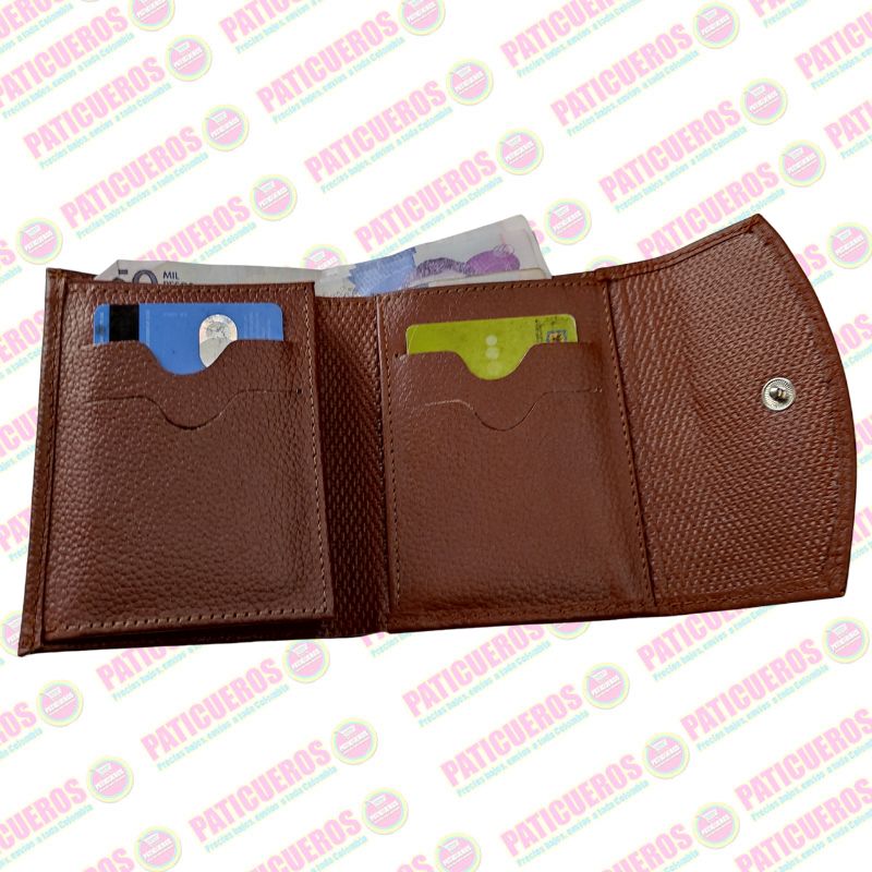 🚨 Producto En Liquidación / Billetera en cuero bovino pequeña – Elegante, práctica y con caja de regalo