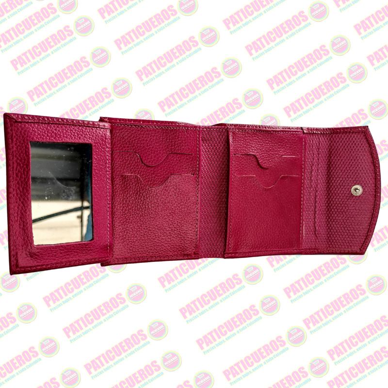 🚨 Producto En Liquidación / Billetera en cuero bovino pequeña – Elegante, práctica y con caja de regalo